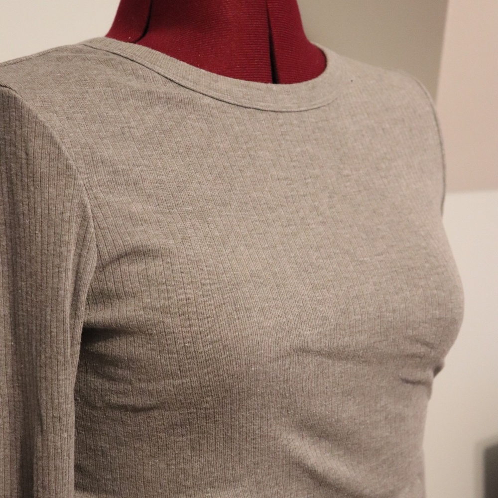 Grey Long Sleeve Fitted T-Shirt